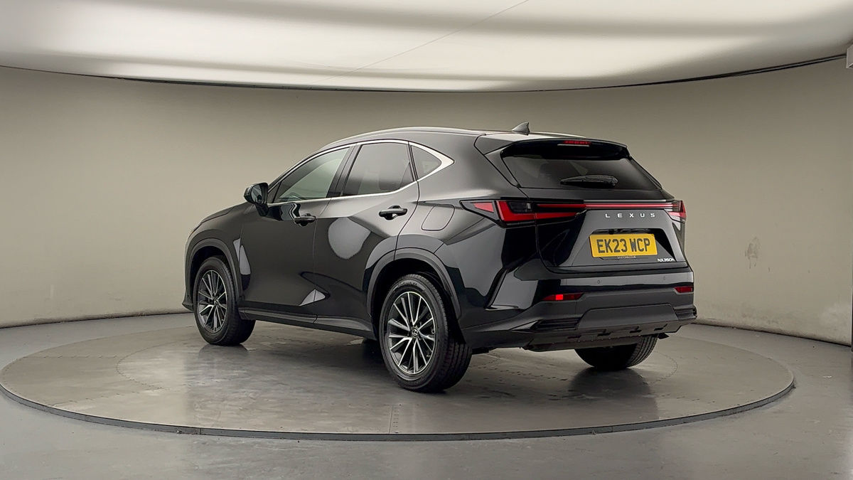 Lexus NX Image 2