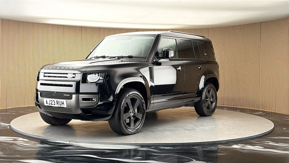 More views of Land Rover Defender 110