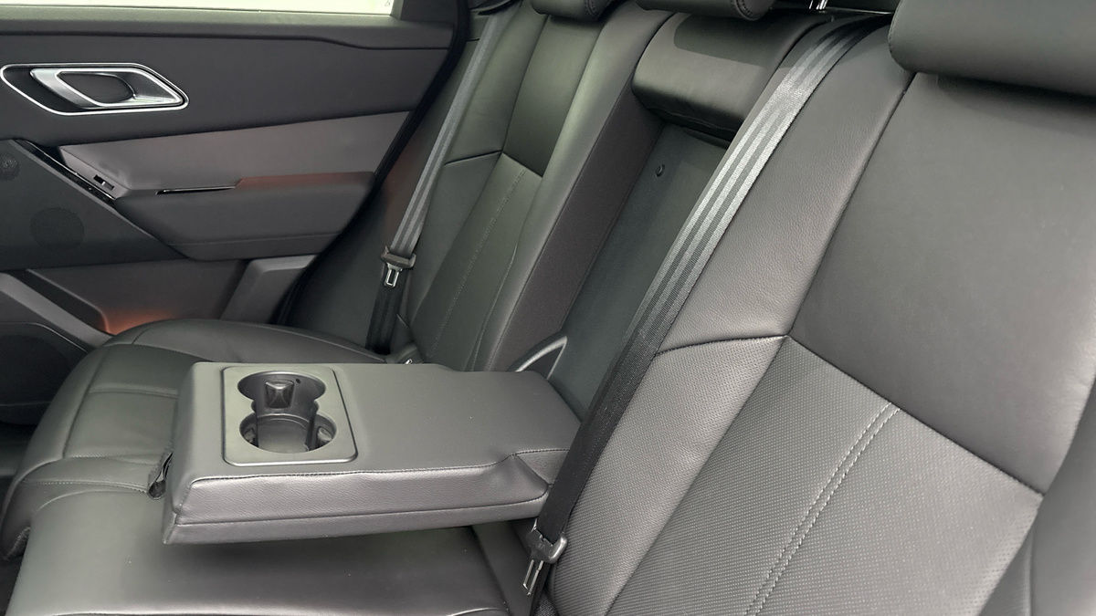 Land Rover Range Rover Velar Image 9