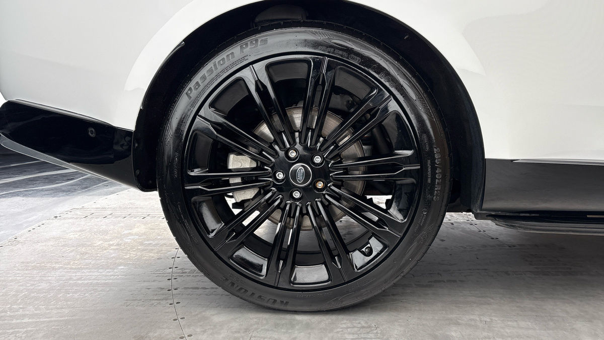 Land Rover Range Rover Image 10