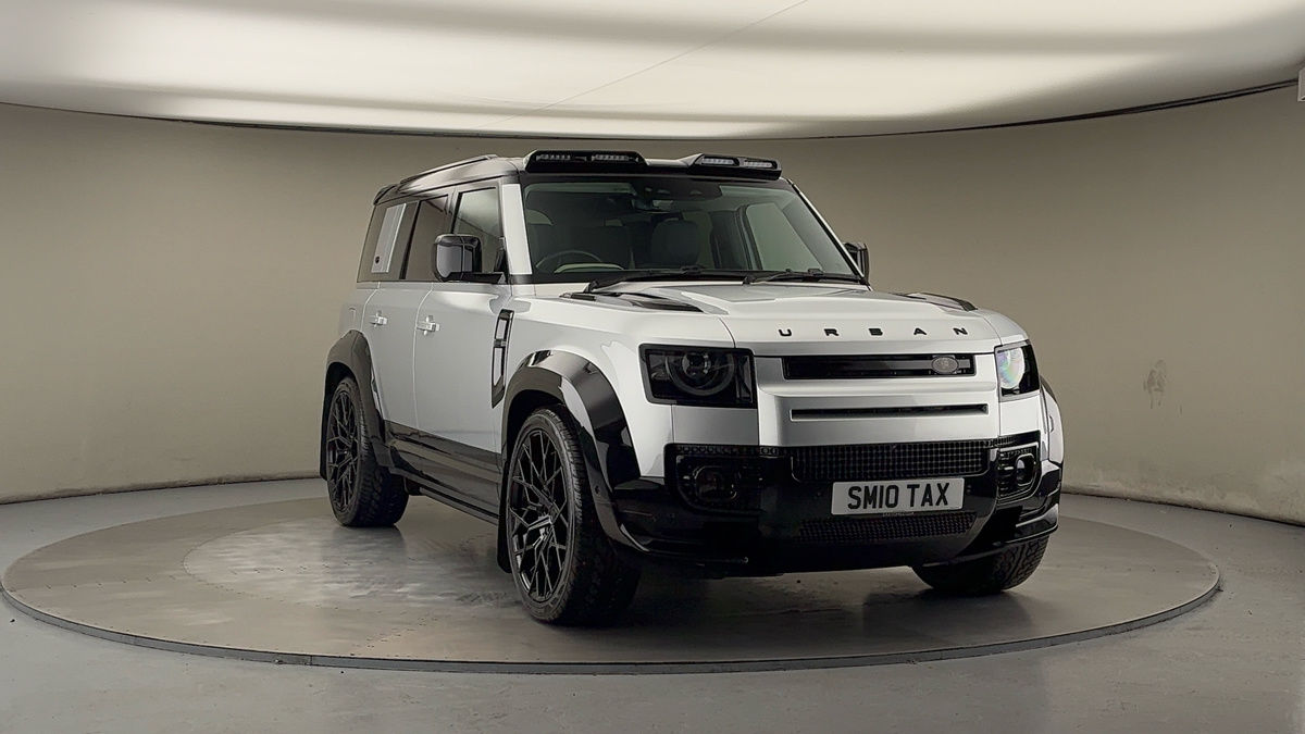 More views of Land Rover Defender 110