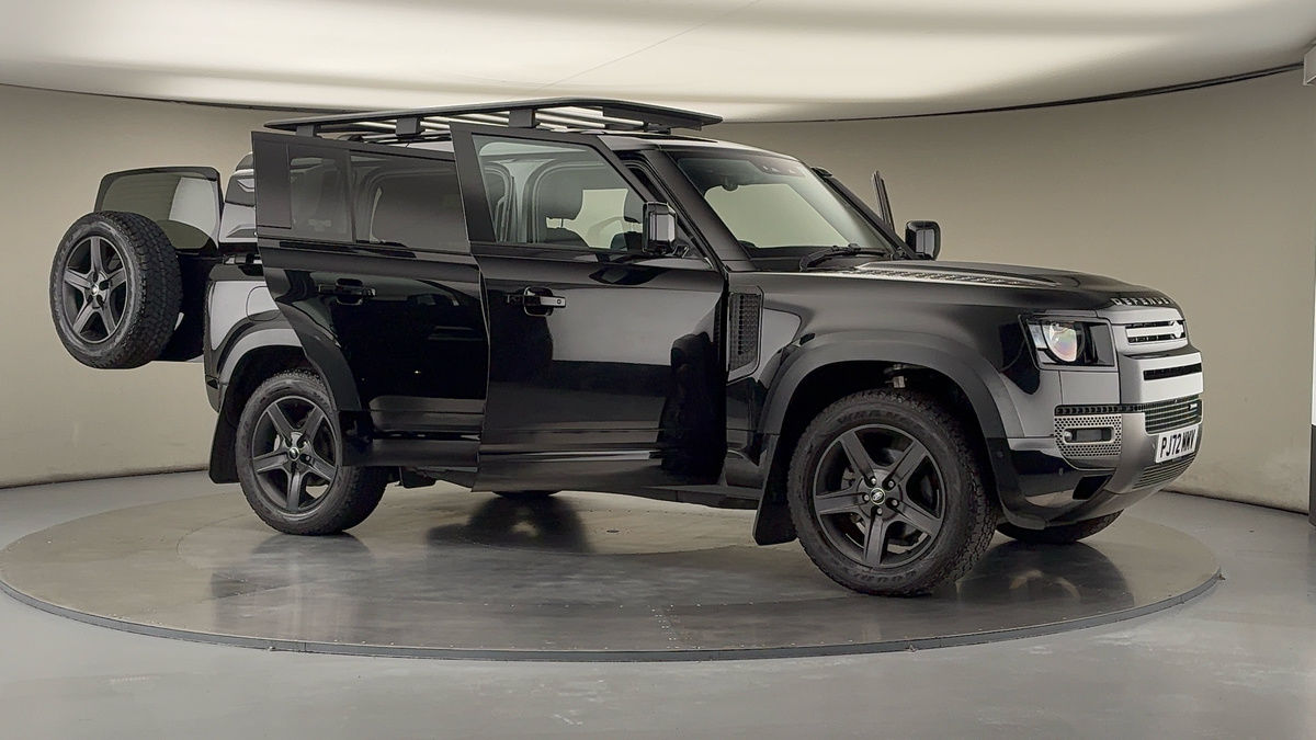 More views of Land Rover Defender 110