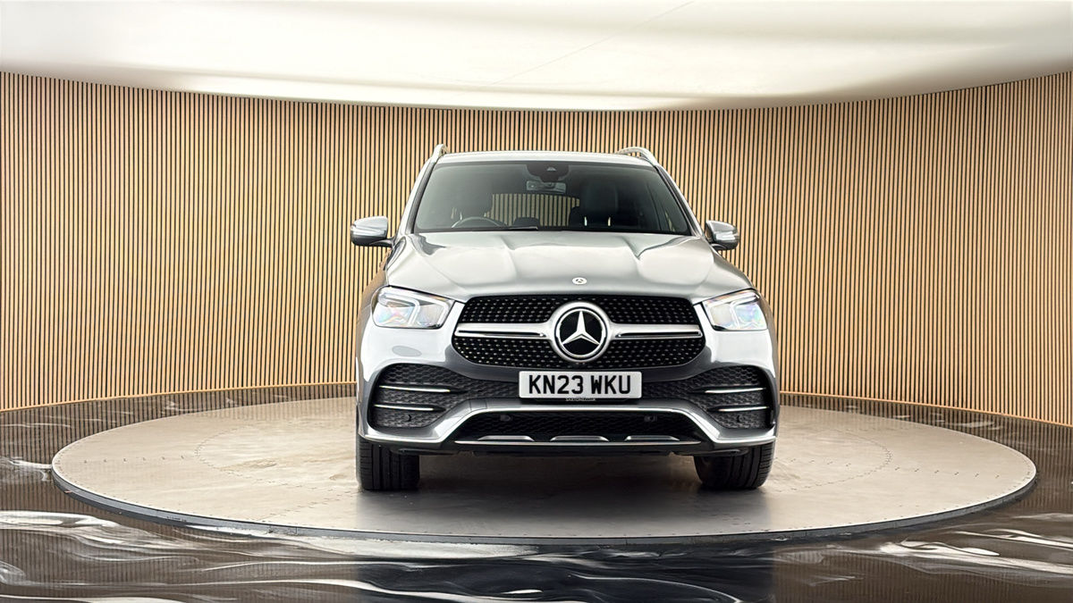 More views of Mercedes-Benz GLE