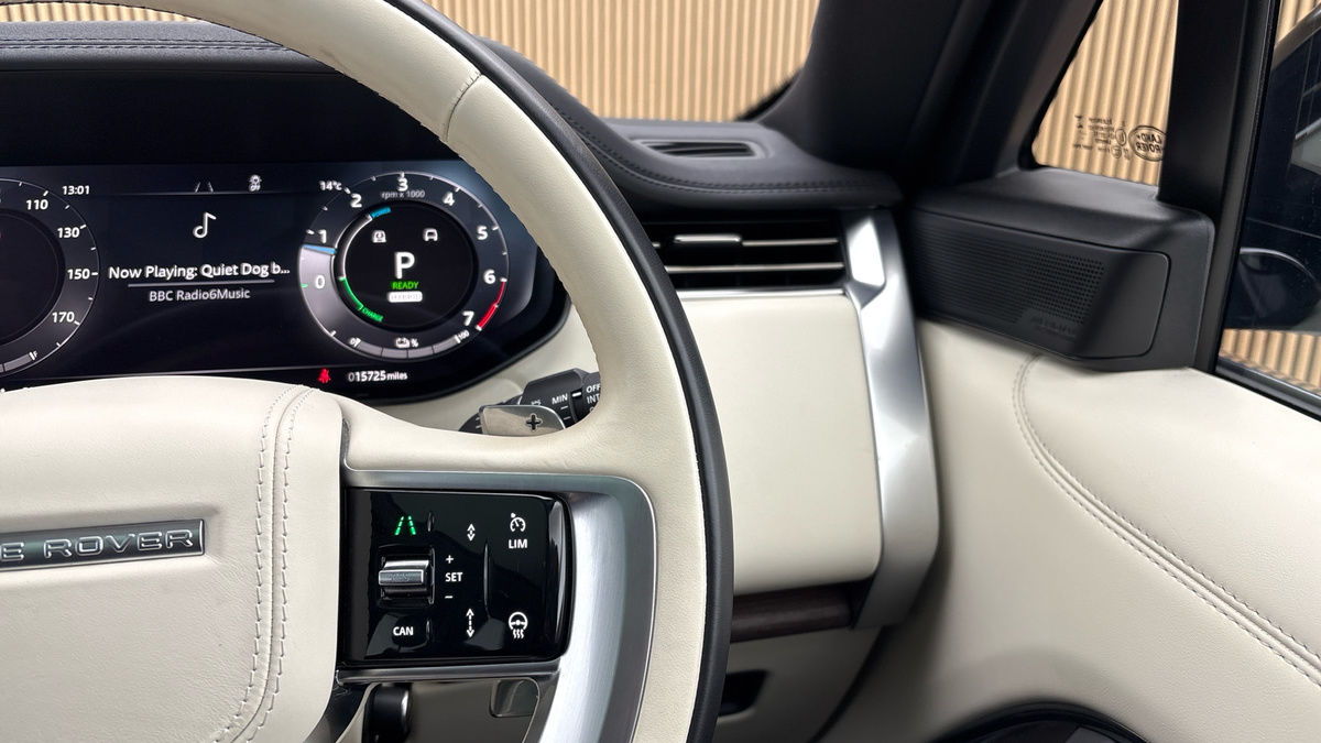 Land Rover Range Rover Image 14