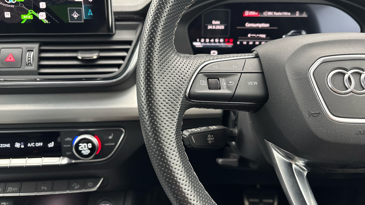 Audi Q5 Image 13