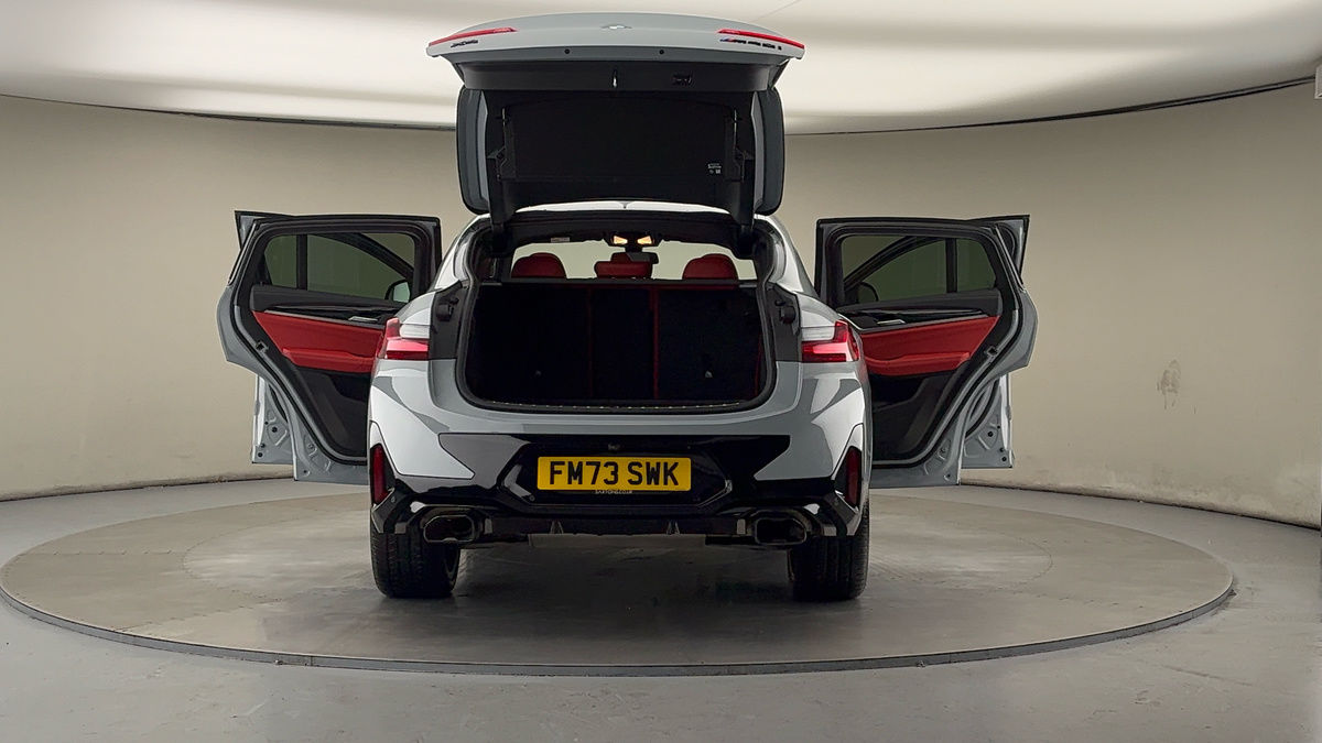 More views of BMW X4