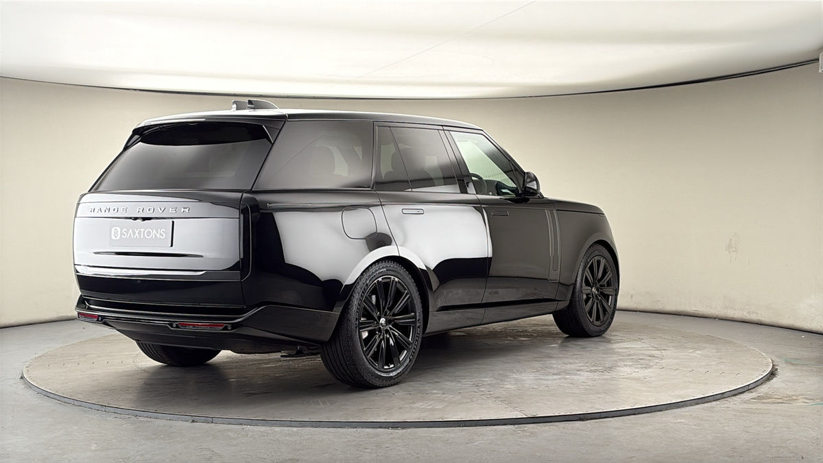 More views of Land Rover Range Rover