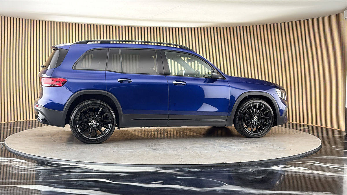 More views of Mercedes-Benz GLB