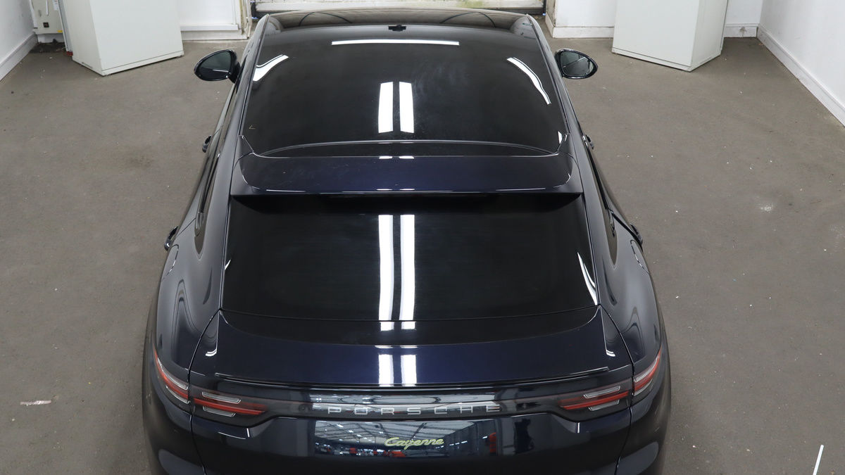 Porsche Cayenne Image 8