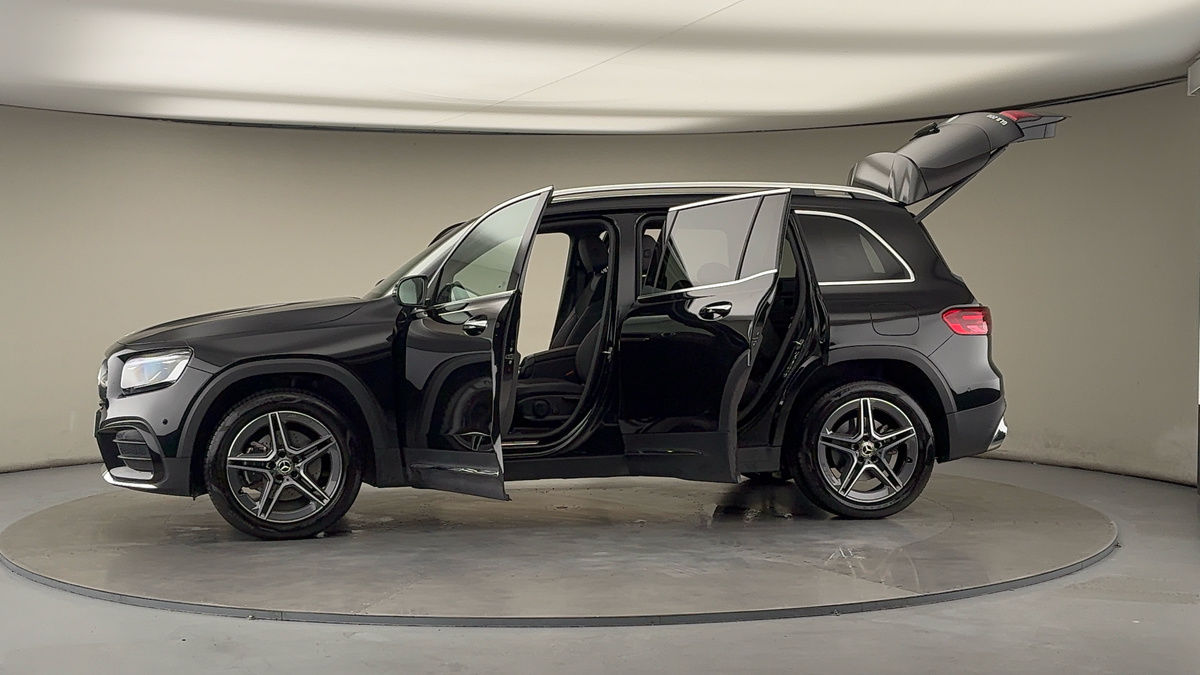 More views of Mercedes-Benz GLB