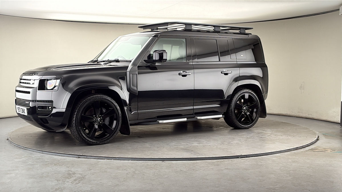 More views of Land Rover Defender 110