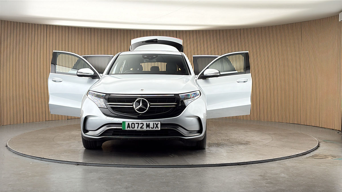 More views of Mercedes-Benz EQC
