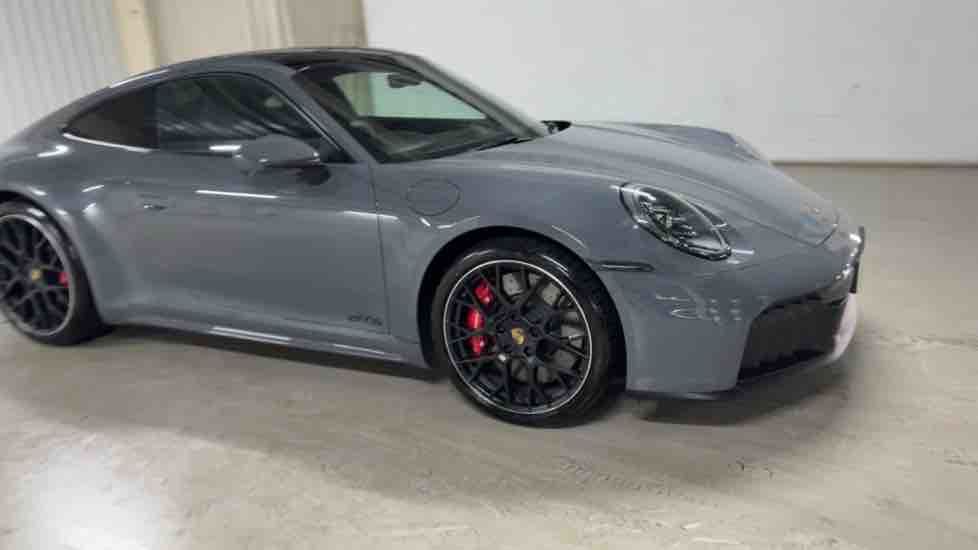 More views of Porsche 911
