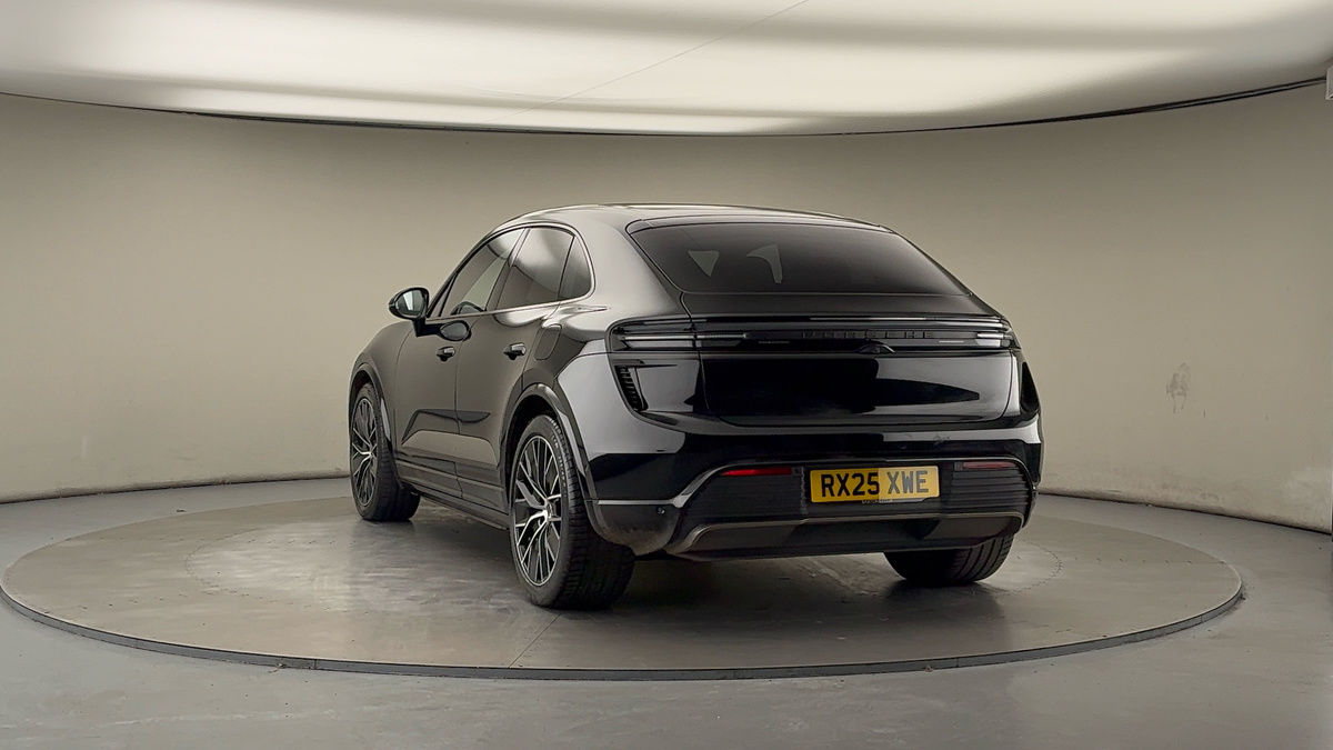 More views of Porsche Macan