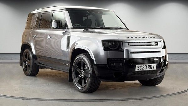 Land Rover Defender 110