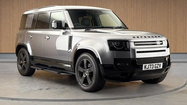 Land Rover Defender 110