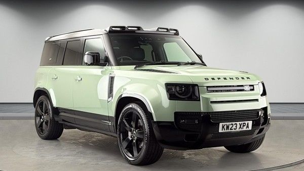 Land Rover Defender 110