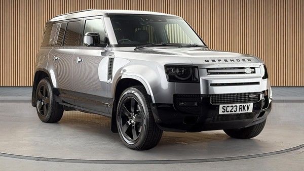 Land Rover Defender 110