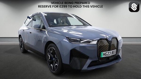 BMW iX