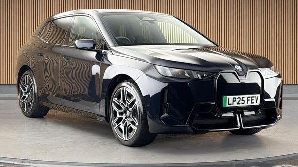 BMW iX