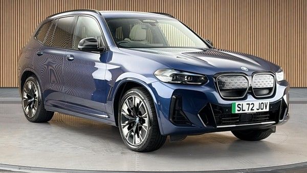 BMW iX3