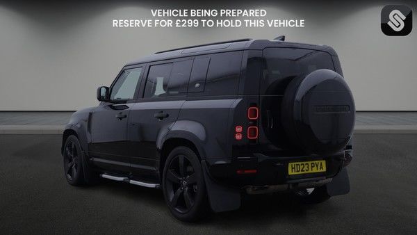 Land Rover Defender 110