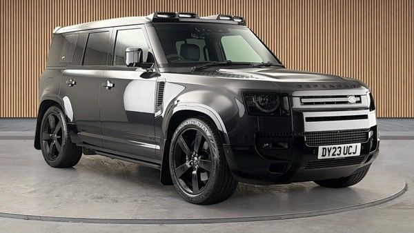 Land Rover Defender 110
