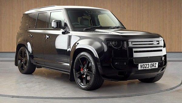 Land Rover Defender 110