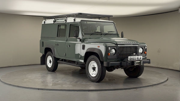 Land Rover Defender 110