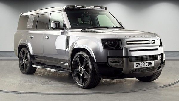 Land Rover Defender 130