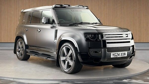 Land Rover Defender 110