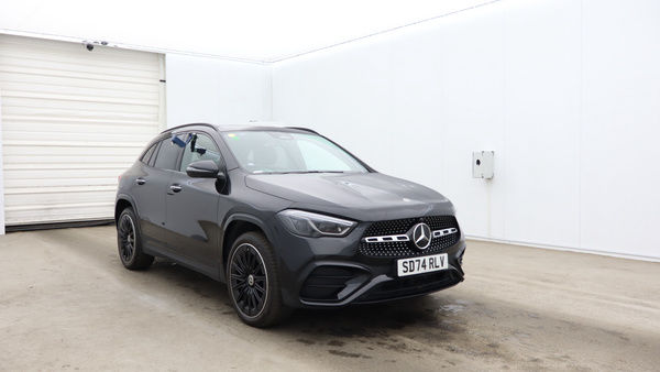 Mercedes-Benz GLA Mercedes-Benz GLA