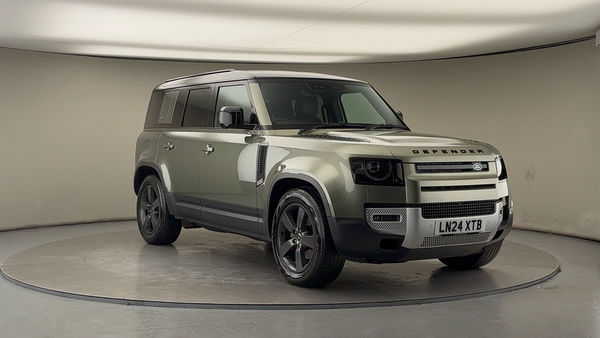 Land Rover Defender 110