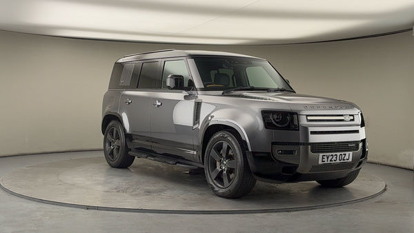 Land Rover Defender 110