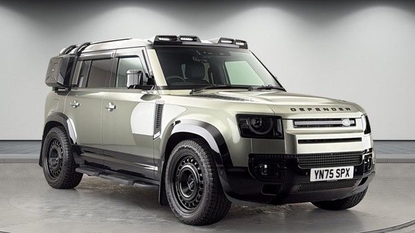 Land Rover Defender 110