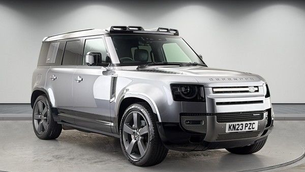 Land Rover Defender 110