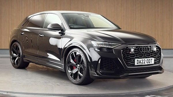 Audi RSQ8