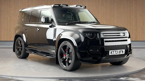 Land Rover Defender 110