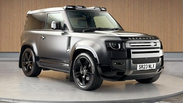 Land Rover Defender 90