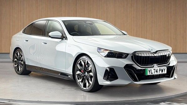 BMW i5